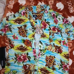 graphic men’s hawaiian shirt